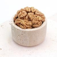 مغز گردو آذرشهر 