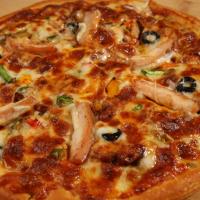 پیتزا مرغ و قارچ آمریکایی