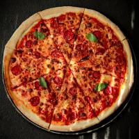 پیتزا مارگاریتا ایتالیایی