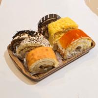 شیرینی رولت