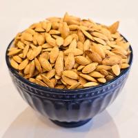 تخمه کدو مشهدی شور دوآتیشه