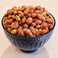 بادام زمینی آستانه اشرفیه