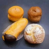 شیرینی تر مخلوط نان خامه‌ ای 