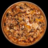 پیتزا چیکن کلاسیک آمریکایی