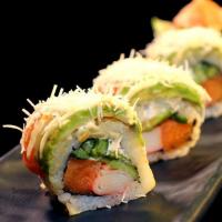 سوشی سالمون آواکادو