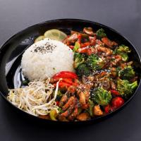 مرغ با فلفل و سبزیجات