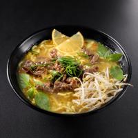 سوپ نودل گوشت