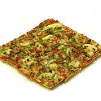 پیتزا گوشت و قارچ