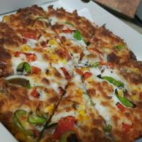 پیتزا سبزیجات دور پنیری آمریکایی (سه نفره)