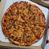 پیتزا ناپولی مرغ و قارچ ایتالیایی (دو نفره)
