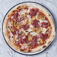 پیتزا کپریچیوسا .