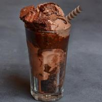 کیک بستنی شکلات