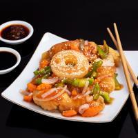 مرغ خرد کرده با سس ترش و شیرین