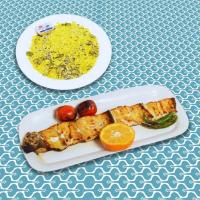 باقالی پلو با ماهی قزل آلا کبابی