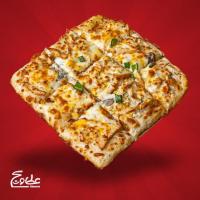 پیتزا چیکن آلفردو پنجره ای بزرگ