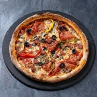 پیتزا کامپانیولا ایتالیایی