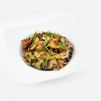 جاپ چی نودل گوشت