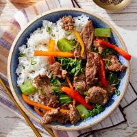 چیلی بیف با برنج بخارپز ژاپنی