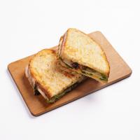 ساندویچ سینه بوقلمون رست شده