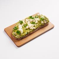 آووکادو تست با پنیرفتا