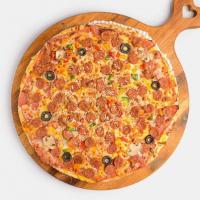 پیتزا چوریتسو بیکن ایتالیایی