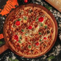 پیتزا مرغ و قارچ آمریکایی