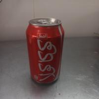 نوشابه قوطی کوکا کولا