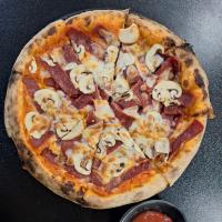 پیتزا بیکن ایتالیایی 