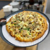 پیتزا چیکن آلفردو ایتالیایی