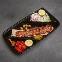 کباب چنجه رول گوسفندی با دورچین