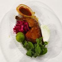 خوراک مرغ سس پز (ران)