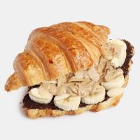 کراسان موز شکلات و کره بادام زمینی