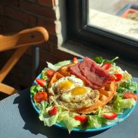 وافل نیمرو بیکن