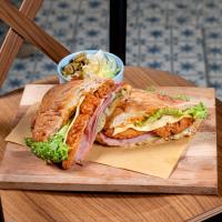 ساندویچ فیله سوخاری