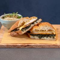 ساندویچ مرغ و اسفناج