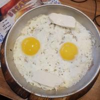 نیمرو با پنیر آمل