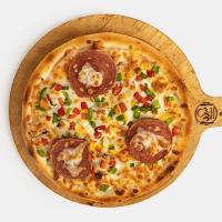 پیتزا مخصوص میز گرد آمریکایی 24 سانتی متری