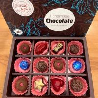 شکلات دست ساز