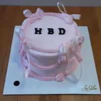 کیک تولد پاپیون