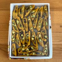 سوهان لقمه ویژه پسته ای