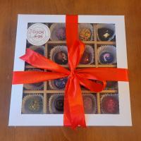 شکلات دست ساز بزرگ ۱۶ عددی