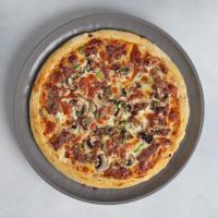 پیتزا قارچ و گوشت ایتالیایی