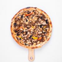 پیتزا گوشت و مرغ ایتالیایی