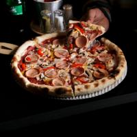 پیتزا فیورنتینا ایتالیایی