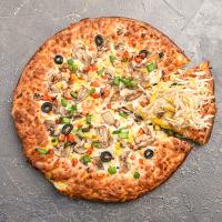 پیتزا قارچ و مرغ آمریکایی