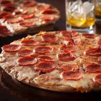 پیتزا پپرونی خانواده