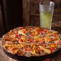 پیتزا مرغ کاری خانواده