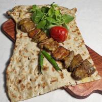خوراک کباب چنجه گوسفندی (با دورچین)