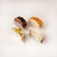 شیرینی رولت مخلوط