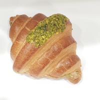 کروسان پسته